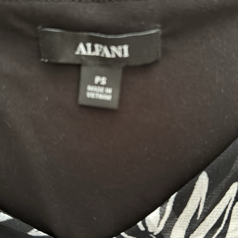 ALFANI Tunic Mesh Black White Palm Print Handkerchief Hem Petite Small PS SP $60 - Picture 8 of 11